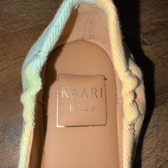 🌈 Kaari Blue Pastel Tie-Dye Pointed Toe Flats – Size 6 - Picture 3 of 4